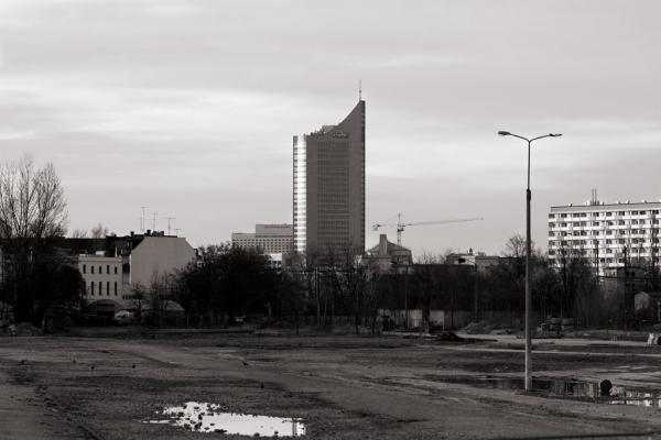 Kurt-Eisner-Straße: Uniriese