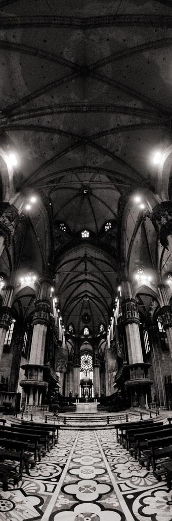 Aufblick im Mailänder Dom, Italien